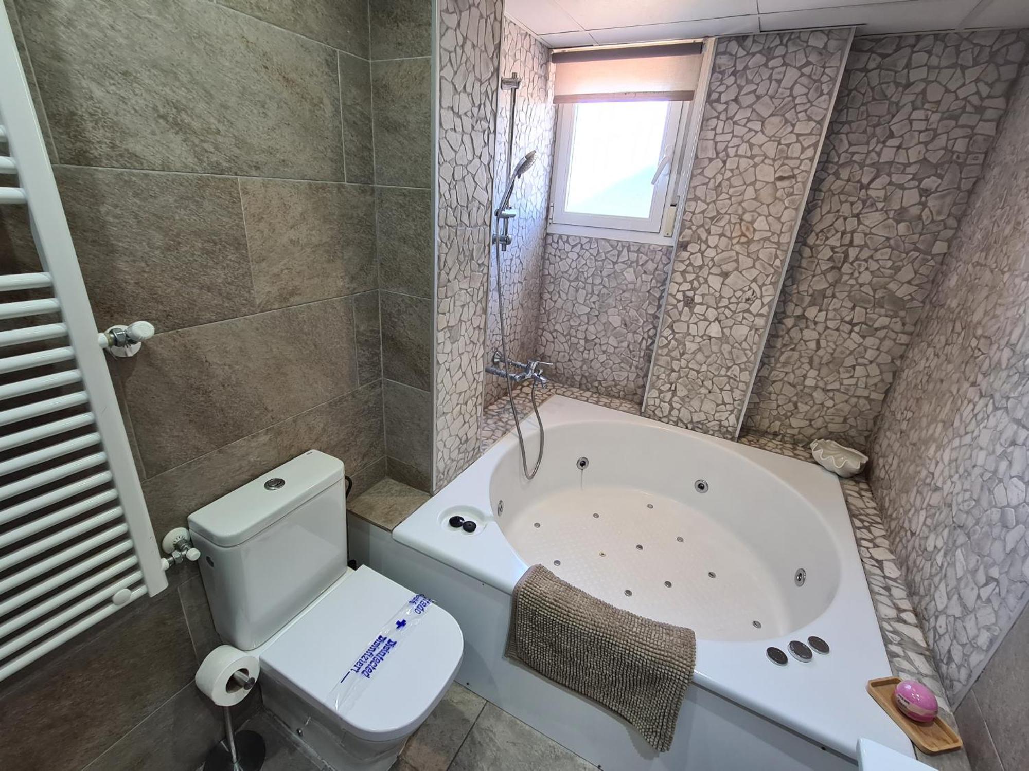 Dos Torres Ribera Play & Relax Con Jacuzzi Y Cine Appartement Zaragoza Buitenkant foto