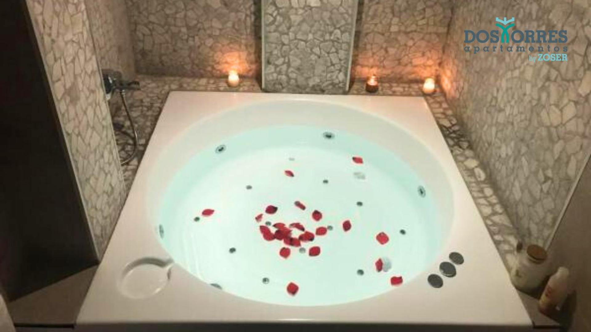 Dos Torres Ribera Play & Relax Con Jacuzzi Y Cine Appartement Zaragoza Buitenkant foto